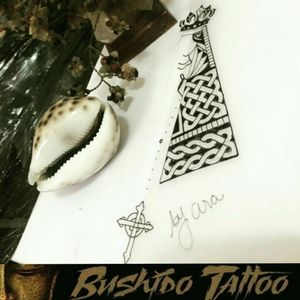 Da Menor a Maior Gratidão em Fazer Parte de Cada História e Cada Homenagem envolvida em Nossas Tatuagens... Especialista em Tatuagens Delicadas, Tatuagens Femininas Traços Finos/FineLine Escristas/Caligraphy - Desenho de Santa Nossa Senhora com Manto Stylizado em Linhas Celtas - Desenho Pra Virar Tattoo Por, @araninchaves em @bushidotattoobr . Line Work - Fine Line/Linha Fina - Desenho de Santa/Nossa Senhora Com Manto Stylizado em Linhas Celtas - Desenho Para Virar Tattoo - "😷✍🙏🤗 Obg Pela Confiança em Nosso Trabalho...😷✍🙏🙌 @thechambersoficial 🤘🤘🤘🙏🙏🙏 . Quer uma Arte Exclusiva Chama No Whatsapp do Estúdio 👇👇 Agendamento&Orçamentos Somente Pelo Whatsapp do Estúdio 📲 +5517991218074... . "Tatuagem Também é Cultura, Amor & Art." . 🇧🇷BUSHIDO TATTOO 🇧🇷 #bushidotattoobr #AraninChaves #tatuadora #tattoo #tattoos #tattooed #tatuagem #riopreto #sjrp #sjriopreto #tattooriopreto #riopretotattoo #saojosedoriopreto #SP #tatoo #Tattoodo #TattoodoApp #Tattooja #Tattooinspbr #TatuagensMasculinas #instatattoos #linework #BlackAndGrey #ornamental #TatuagemFeminina #FineLine #linhafina #BlackWork #Santa #SantaTattoo #CeltaTattoo #tatuagensfemininas 🏯BUSHIDO TATTOO 🏯 São José do Rio Preto-SP R: Dr Luiz Américo de Freitas n° 504 Sala3 Bairro: Vila Ercília Whats: 📲 +55 17 991218074 . 👉Curta 👉Like Nossa Pagina no Face... 💻 facebook.com/bushidotattoobr 👉Follow 👉Siga 👉Instagram.... 📷 instagram.com/bushidotattoobr