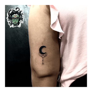 #NaneMedusaTattoo #tattoo #tatuagem #freehandtattoo #tattooart #tattooartist #tattoolover #tattoostudio #tattooidea #tattoodoBR #riodejaneiro #tatuadora #tatuadoras #Sulacap #moon #moontattoo #fineline #moon 