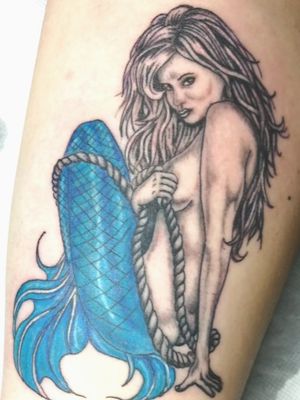 Awesome and beautiful mermaid piece.. 