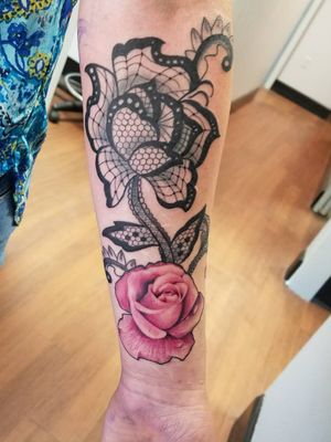 Lace and realistic rose.