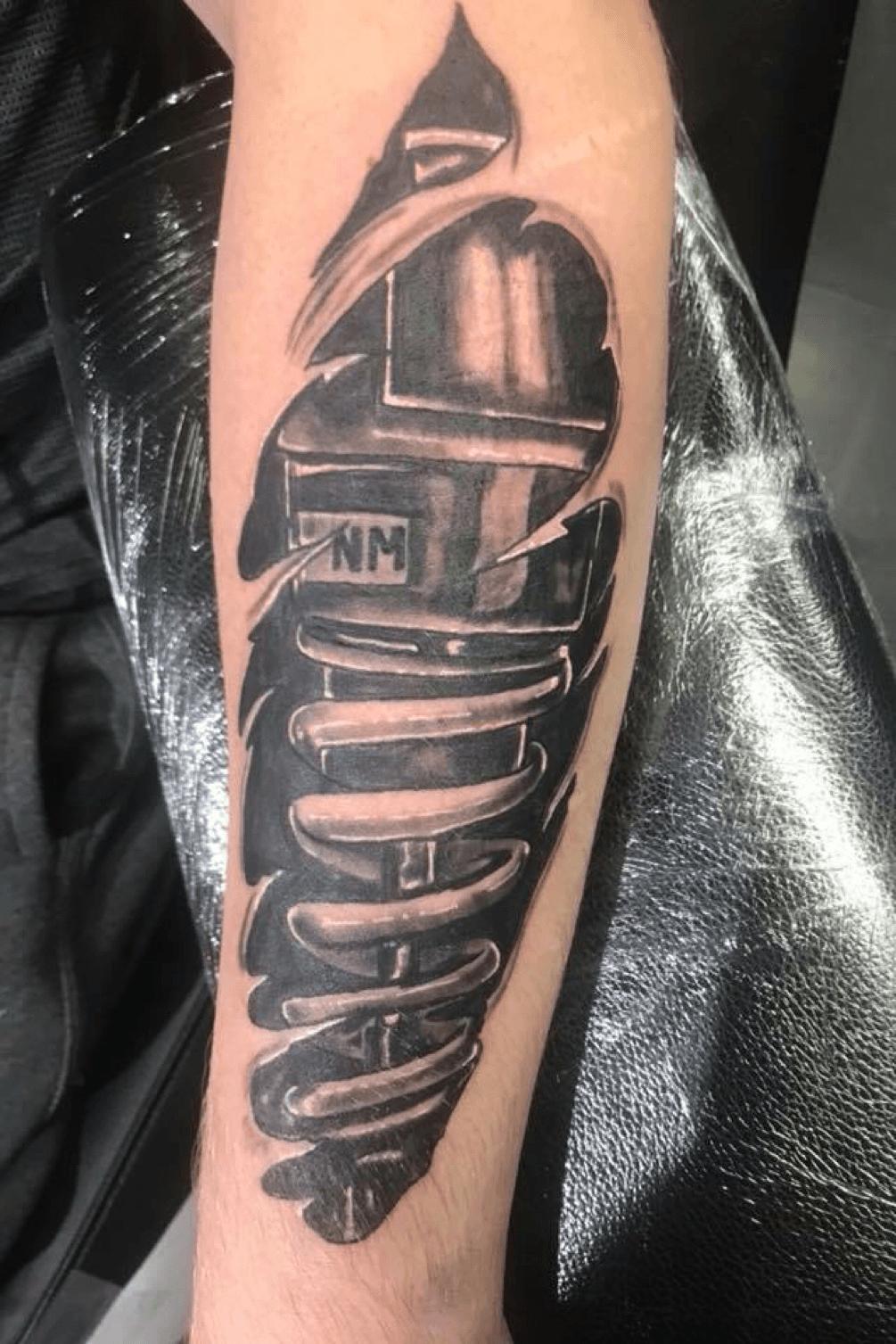 9 Amazing Biomechanical Tattoo Designs  Styles At Life