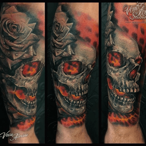 #skull #colour #color #fire #tattooartist #realism #rose 