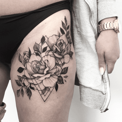#flowertattoo #tattooartist #blackandgrey #work 
