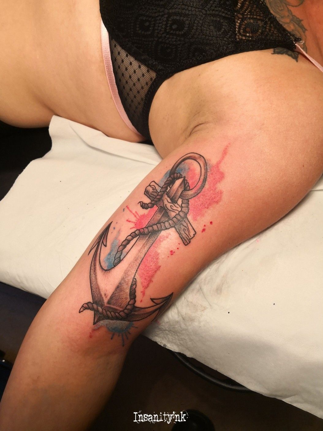 47 Dazzling Anchor Tattoos On Thigh