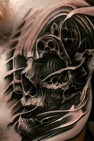 Tattoo by Floyd Varesi #skulltattoo #cathedralskull #freehand #gothicwindowskull