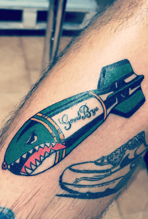 SharkBomb💣 #sharkbomb #bomb #goodbye #war #arm #shark #ethernalink #bomba #air #color #tattoo