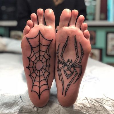 Tattoo by Andy Canino #AndyCanino #favoritetattoos #favorite #linework #illustrative #spiderweb #spider