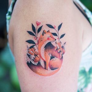 Tattoo by Jagoda Matula #JagodaMatula #foxtattoo #fox #animal #nature #illustrative #cute #love #family #heart #babyanimal #plant #leaves #berry