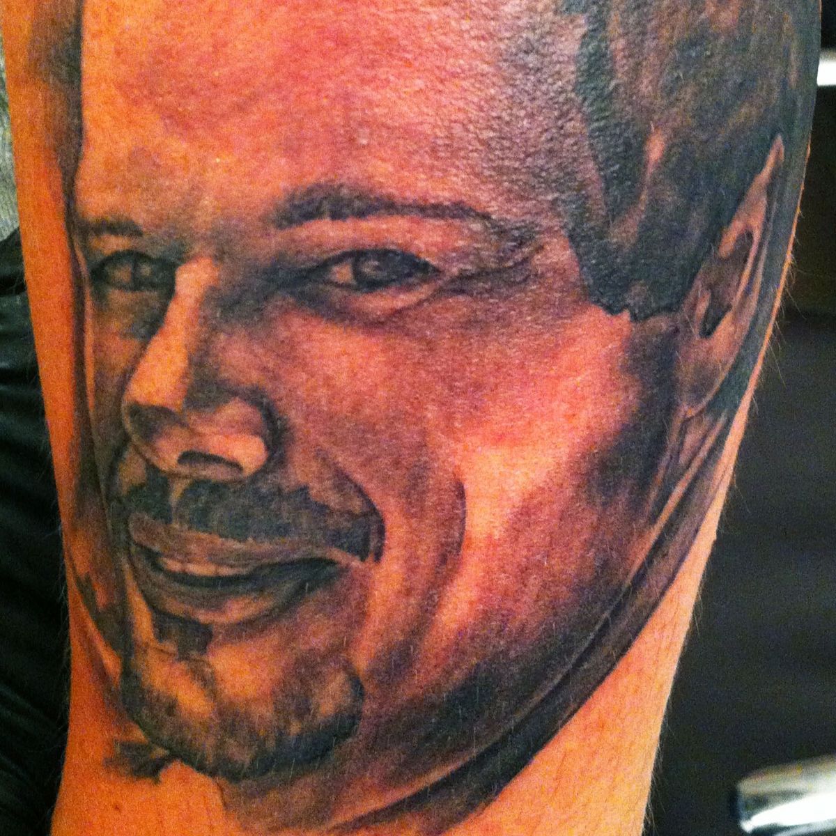 Tattoo uploaded by Tatouage Calypso • Portrait d'un défunt. Personne ...