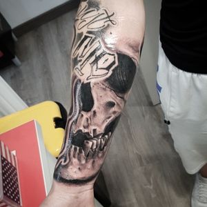 Skull in progress. #lettering #tattooed #tattoist #medusa #dragon #japantattoo #tattooing #japanstyle #sleevetattoo #traditional #chesttattoo #handtattoo #tatted #instatattoo #bodyart #tatts #tats #amazingink #tattedup #inkedup #tattoo