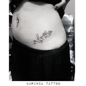 🌿Instagram: @karincatattoo #flower #botanical #pelvis #tattoo #tattoos #tattoodesign #tattooartist #tattooers #tattoostudio #tattoolove #ink #tattooed #girl #woman #tattedup #inked #istanbul #dövme #tattooer #dövmeci