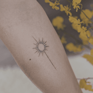 Minimal tattoo | arm