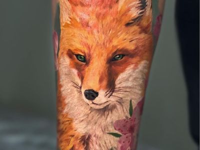 Tattoo by Nikita Ilin #NikitaIlin #foxtattoo #fox #animal #nature #color #watercolor #painterly #realistic #flower