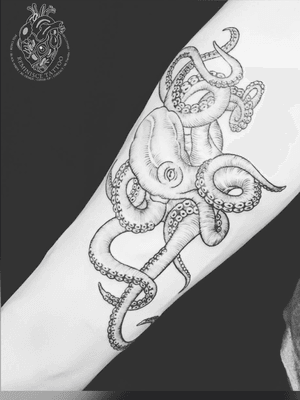 🐙#Octopus #line #tattoos #Reminisce #Reminiscetattoo #bangkoktattoo #bangkok #Thailand