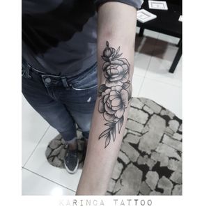 🍃All of them are my works Instagram: @karincatattoo #karincatattoo #flower #arm #botanical #tattoo #tattoos #tattoodesign #tattooartist #tattooer #tattoostudio #tattoolove #tattooart #istanbul #turkey #dövme #dövmeci #design #girl #woman #tattedup #inked #ink 