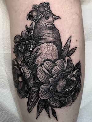 King of the streets 👑Instagram: @olga_tattoosE-mail:         Olgamdtattoos@gmail.com #pigeon#pigeontattoo #peonytattoo #peonies#birdtattoo#animaltattoos #london#londontattoos#shoreditch#customdesign#customtattoos#bw#blackink#blscktattoos#tattoo#tattoos#tattooed#tattooers#blackwork#blackink#blackworkers#blackworkers_tattoo#ttt#tttism#ldnttt#london#ink#londontattoos#uktattooers#blacktattoos#blackandgrey#blackandgreytattoos#realistictattoo#art#blackandgreytattoos#posTTT#loveiTTT  