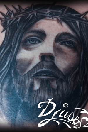 Portrait de Jésus de face réaliste
