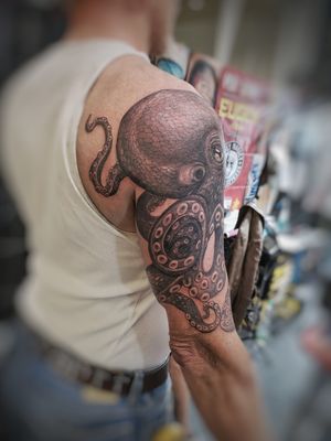 Freehand octopus