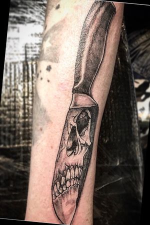 That’s A diffrent kook’s.....knife by FerryBoom #BoomInk #knifetattoo #skulltattoo #cooltattoos #blackandgreytattoo #tattoooftheday #folowme 