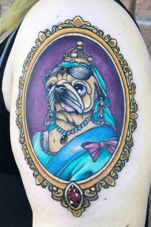 Custom project - animal portrait in Queen Victoria’s body - top of left arm 