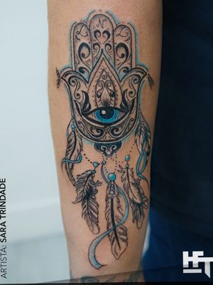 HAMSÁ/DREAM CATCHER #tattoo #tattoos #tattooed #tatt #tattooer #tattooing #tattooink #tattooidea #tattoowork #tattoolive #tattoolover #tattooforlife #tattooart #tattooartis #hamsatattoo #dreamcatchertattoo #eyetattoo #maodefatima #hamsa #dreamcatcher #blueink #inked #inklover 