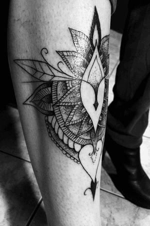 #pontilhismo #dotwork #dot #mandala #tattooartist #tattooart #tattoobrasil #tattooblack #work 