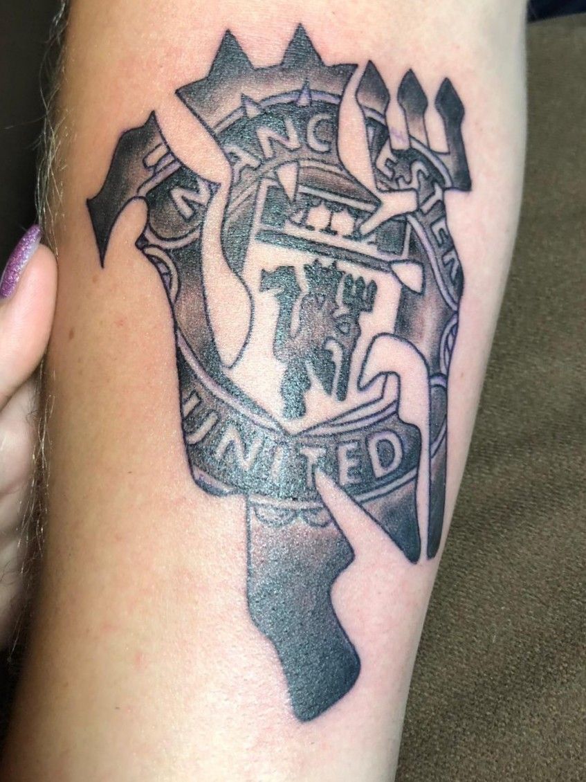 Manchester United superfans show their tattoos  Manchester Evening News