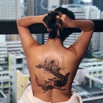 Tattoo by Ilwolhongdam #Ilwolhongdam #hongdam #besttattoos #best #illustrative #Chinese #Japanese #phoenix #illustrative #painting #fineart #script #Moon #bird #feathers #fire