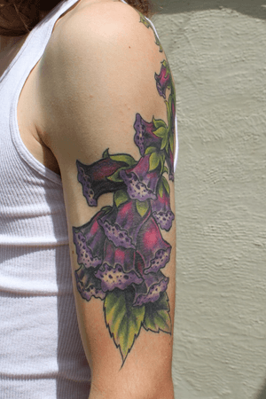Free hand stylized fox glove tattoo by Owner & Artist, Natalie Kontra