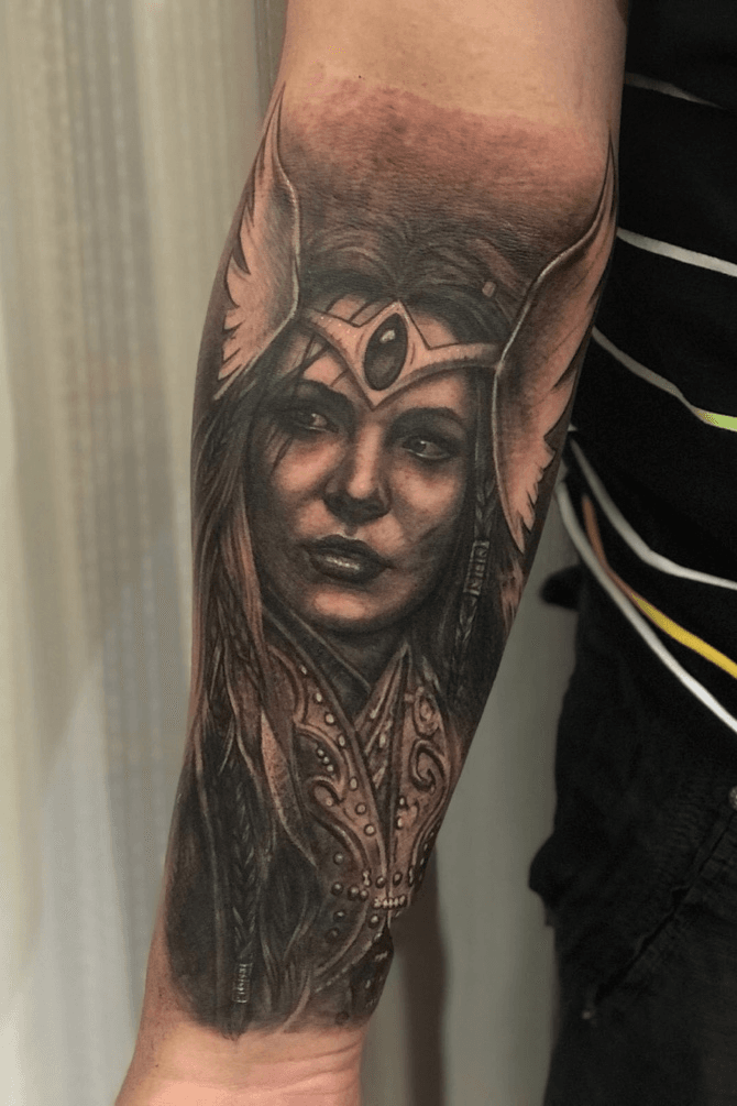 Pin by Lisbeth Beraud on Tatouage  Valkyrie tattoo Warrior tattoos  Viking warrior tattoos