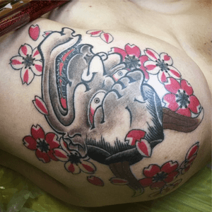 All by Tebori. Hannya with Sakura on shoulder. done with @kurosumitattooink of @popotattoo san's signature series総手彫り 般若に桜・appointment via e-mail kensho@lapantattoo.net・・・・#allbyhand #tebori #handpoke #horimono #irezumi #japantattoo #japanesetattoo #japaneseirezumi #wabori #traditionaltattoo #ink #inked #tattoo #tattoos #tattooed #tattoolife #tattooideas #tattooartist #tattooing #tattooart #tattootime #tattooedguys #tattoostyle #hannyatattoo #irezumicollective #tattooculture #tatuaje #手彫り #刺青 #タトゥー