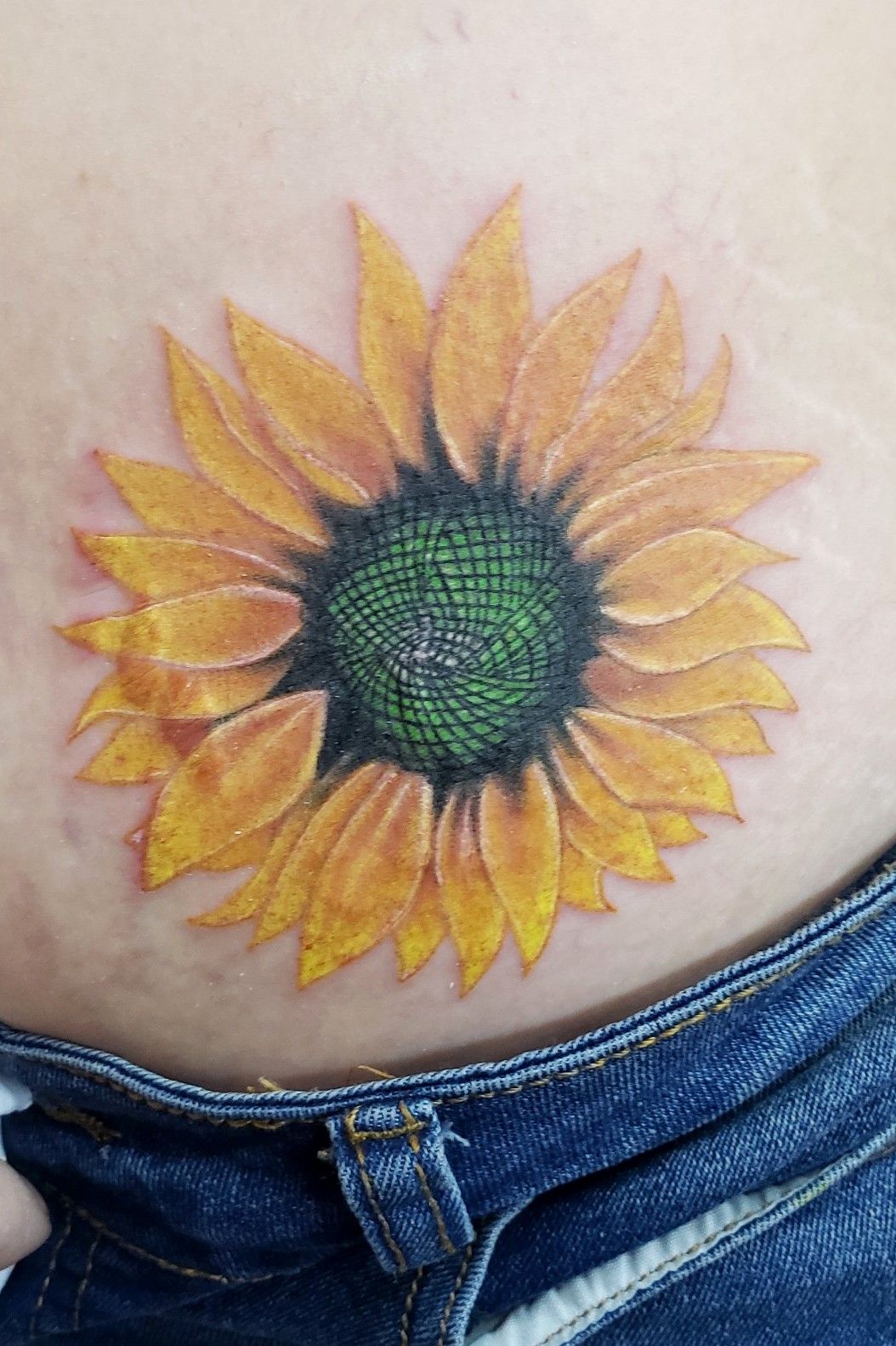 The Meaning of Daisy Tattoos A Guide to Interpretations