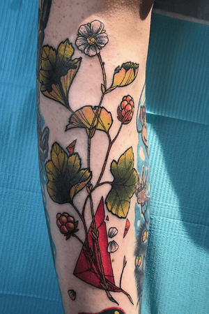#neotraditional #neotraditionaltattoo #neotrad #neotraditionalartist #floral #flower #flowers 