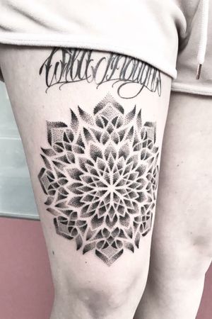 🙏💜💫 #blackwork #dotwork #tattoo #blacktattoo #geometric #skull #blackAndWhite #abstract #tattooartist #swizerland #austria #brutalblackwork #blackworktattoo #spiritual #flower #mandala #mandalatattoo #dotwork #dotworktattoo #inkedgirls #inkedboy 