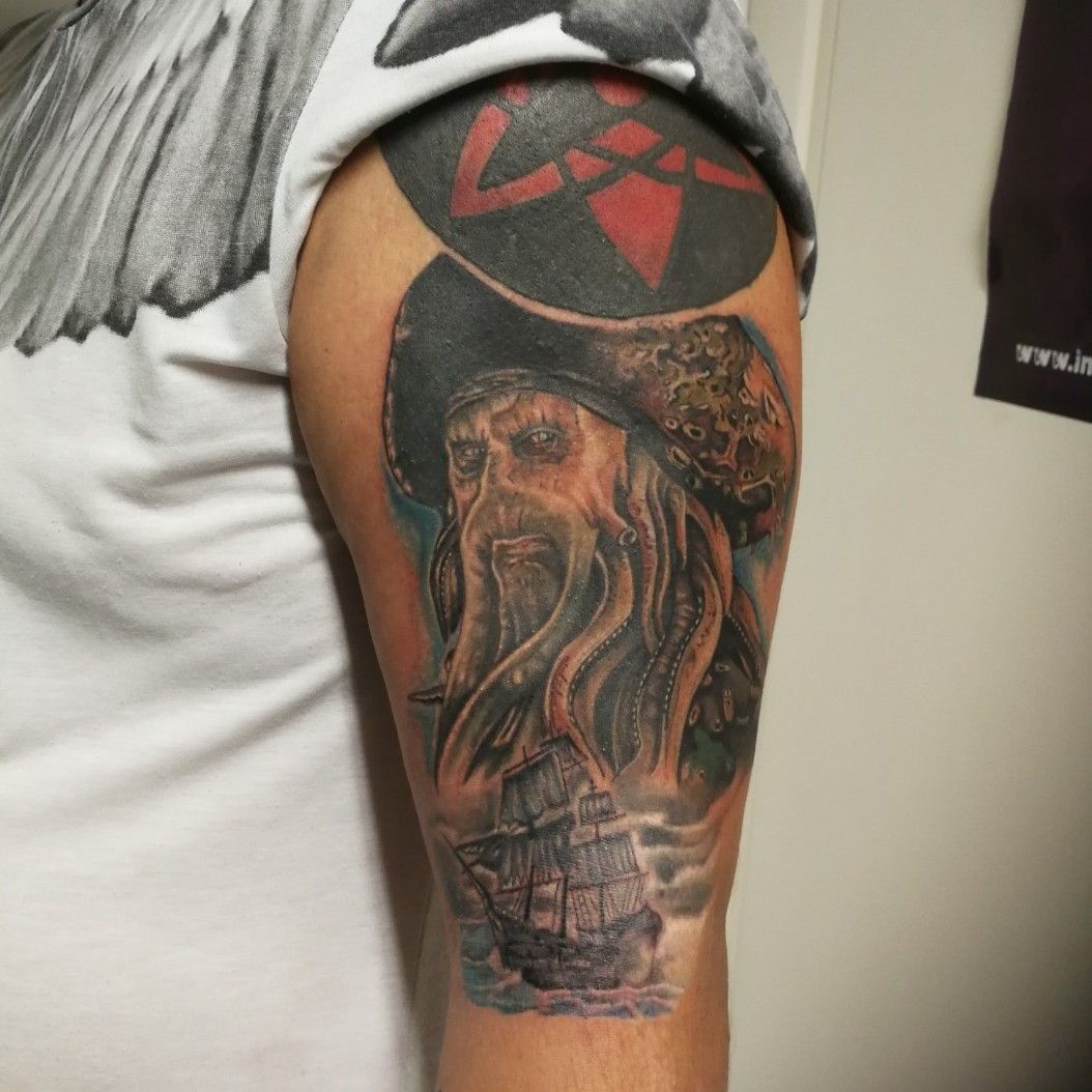 Four Aces Tattoo on X Tattoo by Lou Shaw  Davy Jones from Pirates of the  Caribbean pirate pcb davyjones sea ocean ship portrait  httptcoR5bbLqas0G  X