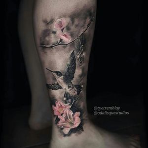 #hummingbird #flowers #coverup #touchofcolour #blackandgrey #realism 