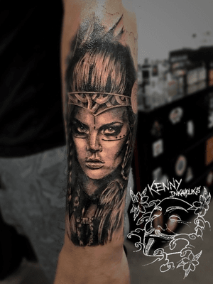A Valkyrie done in 8h. #inkaholiks #tattoo #valkyrie #nordic More on my IG @kenny_inkaholiks_tattoo
