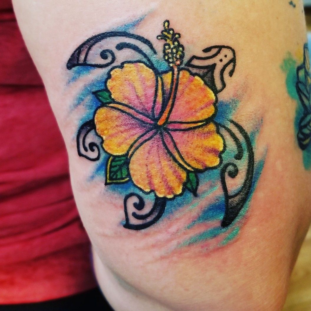 14 Turtle and Hibiscus Tattoo Designs  PetPress  Turtle tattoo designs Hibiscus  tattoo Sea turtle tattoo
