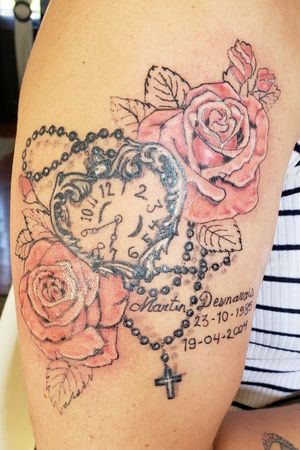 Tattoo in progress #roses #heart #watch #rosestattoo #croix #chapelet 