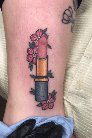 Custom lipstick piece for a good friend - ankle