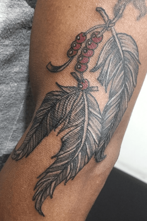 Tattoo uploaded by Edwin Sanchez • #nativeamerican #feather