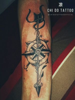 Arrow x compass tattoo#chidotattooofficial