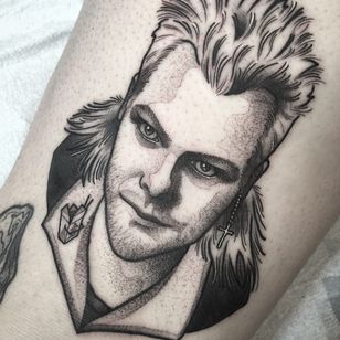 Tatuaje de Shawn Triple 6 # ShawnTriple6 #movietattoos #movie #filmtattoo #film #blackwork #dotwork #illustrative #portrait #TheLostBoys #vampyr #KieferSutherland