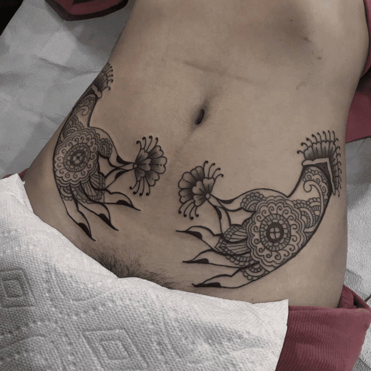 Татуировки ИНСТАСАМКИ на животе