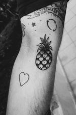 🍍 #ananas #pineapple #pineappletatto #oldschooltattoo #oldschool #oldschoolpineapple #tattooedman #tattos #tattooartist 