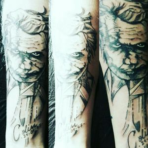 #joker #repost #badman#sketchi #sketchstyle #sketchtattoo #follow #followforfollow #artist #dreamtattoo #mindblowing #mone1971 #tattoo #faith #love#hope #germantattooers #frau #inkgirl #inked #tattooedwoman #arm #sleeve #