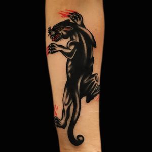 Tattoo by Chingyfringe #Chingyfringe #blackpanthertattoos #blackpanther #junglecat #cat #blood #catscratch #color #traditional