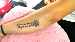 #tatuajes #tatuado #tatuando #tatuandoenpiel #tatuadoresmadrid #enpiel #soytatuadora #tatuajesfamiliares #familia #amor #tattoo #tattoos #tattooing #Iamatattooist #tattooartist #tattooart #tattoostyle #tattooartwork #tattooworkers 