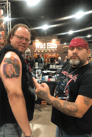 I got this Jay/Quagmire & Silent Bob/Peter Griffin Mashup tattoo this weekend while at Walker Stalker Con in Atlanta. The artist is Lucky 13 Sinakhom from Delaware. 