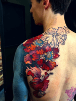 Floral work in progress #floral #botanical #poppy #hibiscus #workinprogress #tattooartist #femaletattooartist #backpiece #LAET